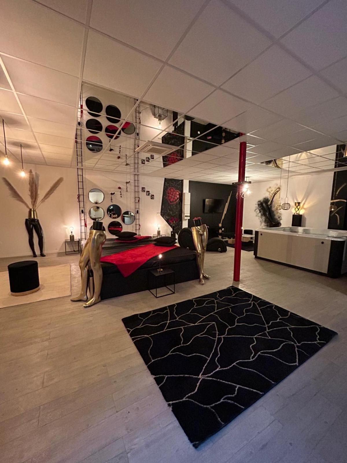 L'Escapade Sensuelle - La Love Room D'Epernay Ngoại thất bức ảnh